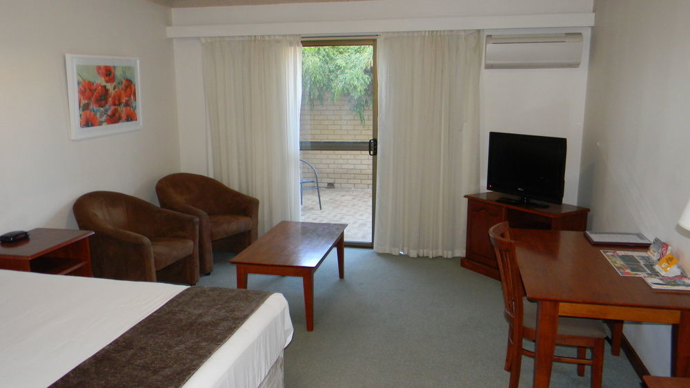 Admiral Motel Bunbury Bagian luar foto