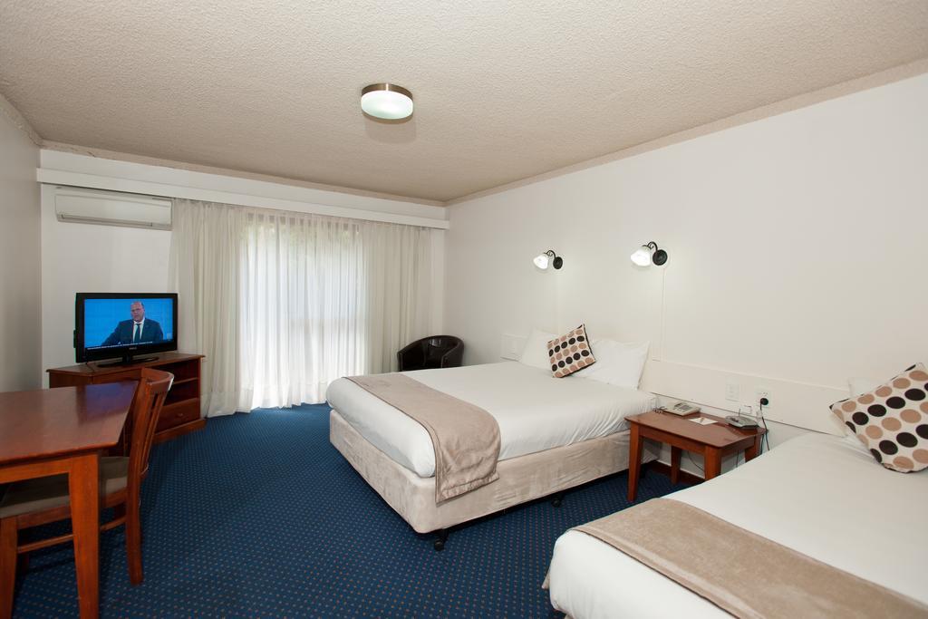 Admiral Motel Bunbury Bagian luar foto