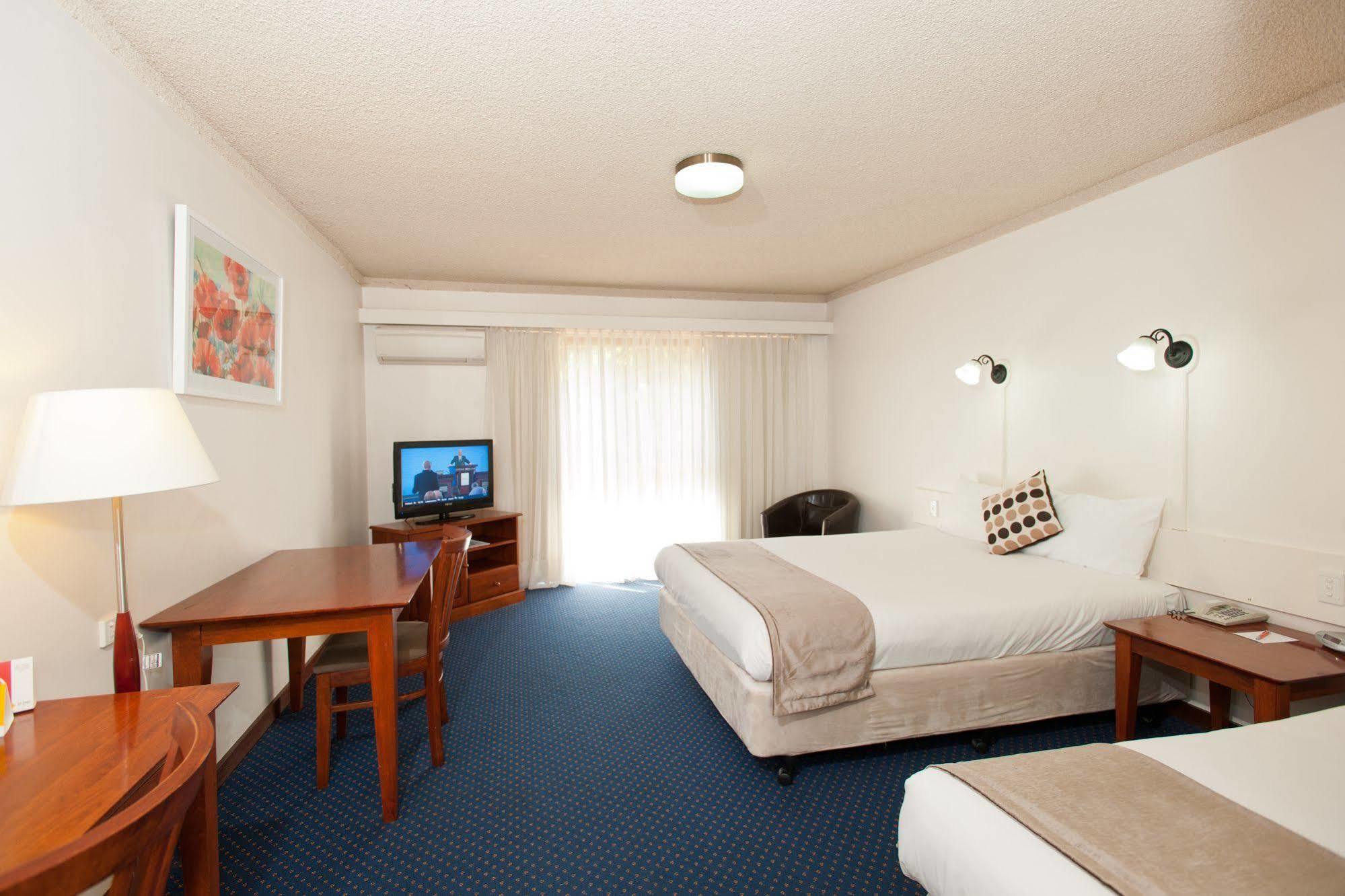 Admiral Motel Bunbury Bagian luar foto